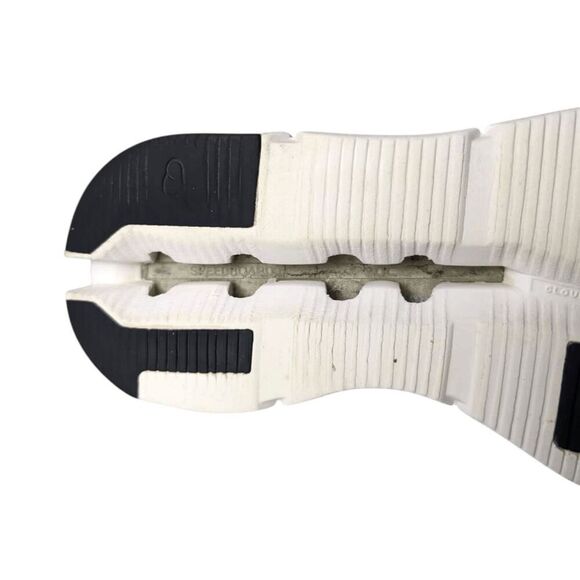 ON RUNNING Cloudnova 'Eclipse Meadow Green' Running Shoes Size 8.5 - Picture 14 of 14